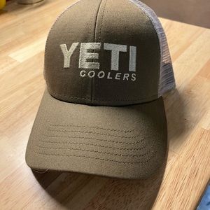 Yeti coolers hat